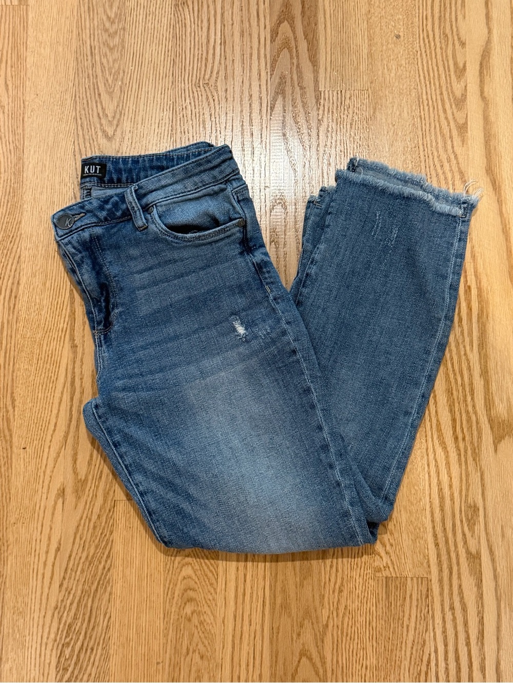 Kut from the Kloth Medium Blue Ankle Crop Jeans with Raw Hem